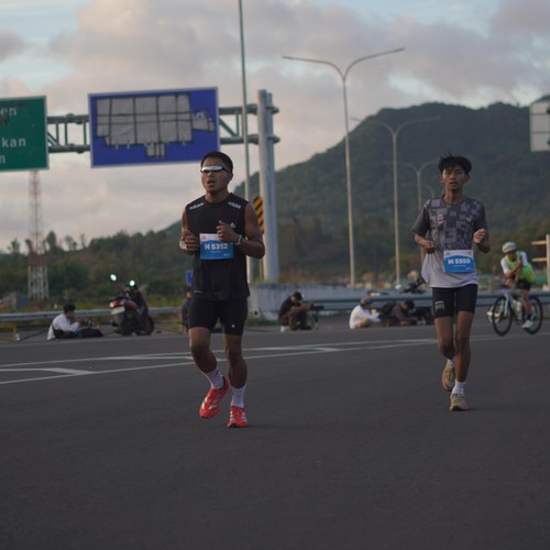 Race photo from KEDIRI HALF MARATHON 2026