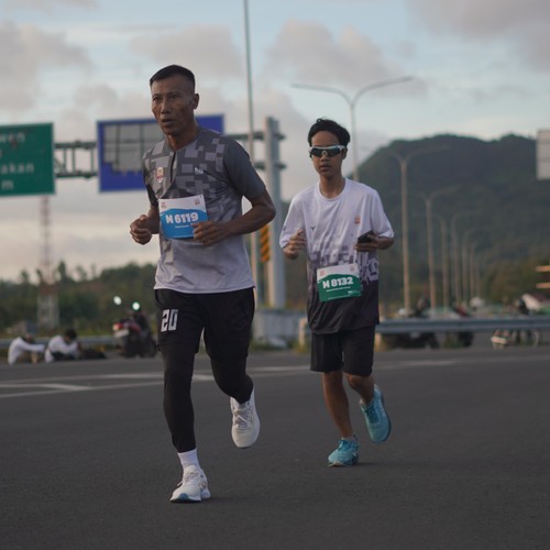 Race photo from KEDIRI HALF MARATHON 2026
