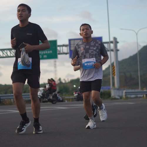 Race photo from KEDIRI HALF MARATHON 2026