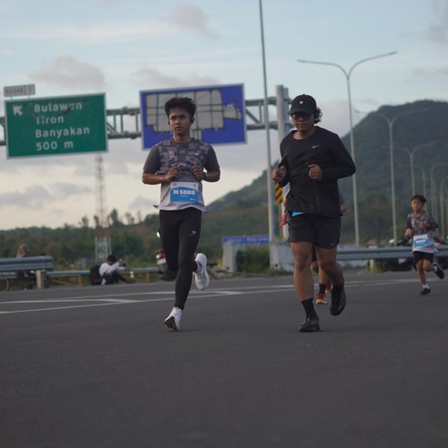 Race photo from KEDIRI HALF MARATHON 2026