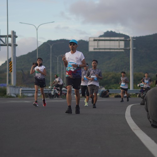Race photo from KEDIRI HALF MARATHON 2026