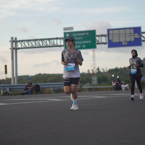 Race photo from KEDIRI HALF MARATHON 2026