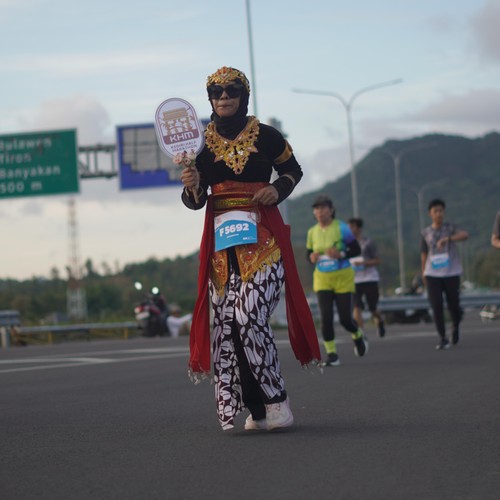 Race photo from KEDIRI HALF MARATHON 2026