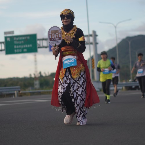 Race photo from KEDIRI HALF MARATHON 2026