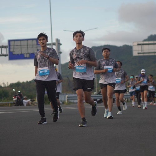Race photo from KEDIRI HALF MARATHON 2026
