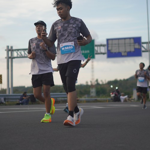 Race photo from KEDIRI HALF MARATHON 2026