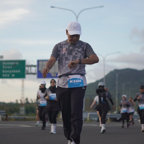 Race photo from KEDIRI HALF MARATHON 2026