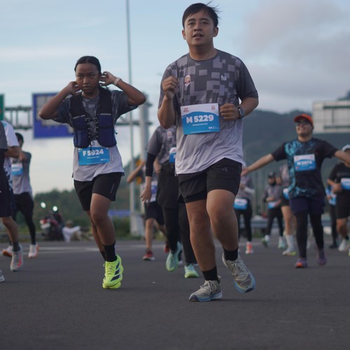 Race photo from KEDIRI HALF MARATHON 2026