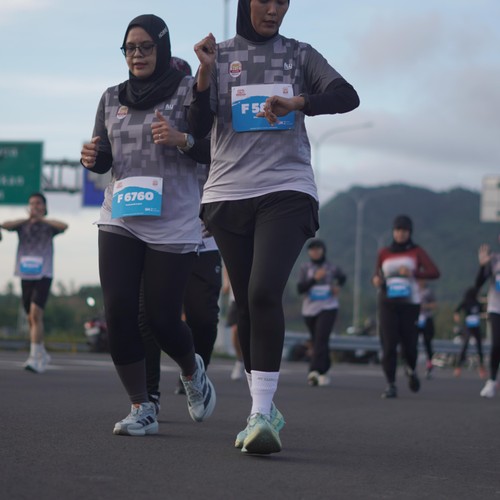 Race photo from KEDIRI HALF MARATHON 2026