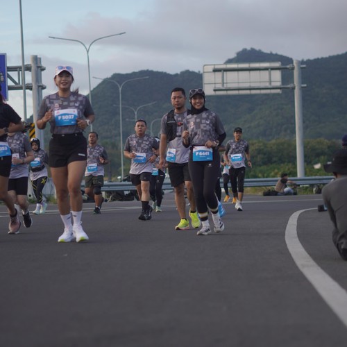 Race photo from KEDIRI HALF MARATHON 2026