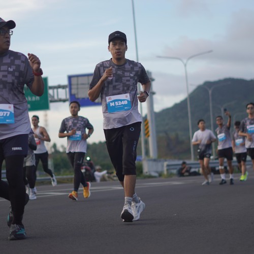 Race photo from KEDIRI HALF MARATHON 2026