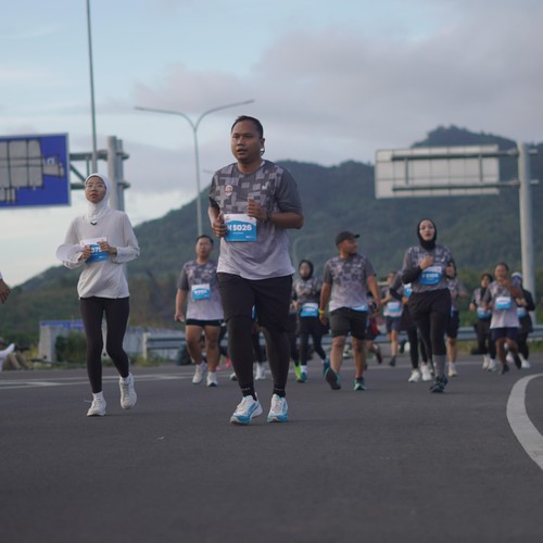 Race photo from KEDIRI HALF MARATHON 2026