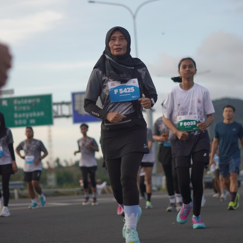 Race photo from KEDIRI HALF MARATHON 2026