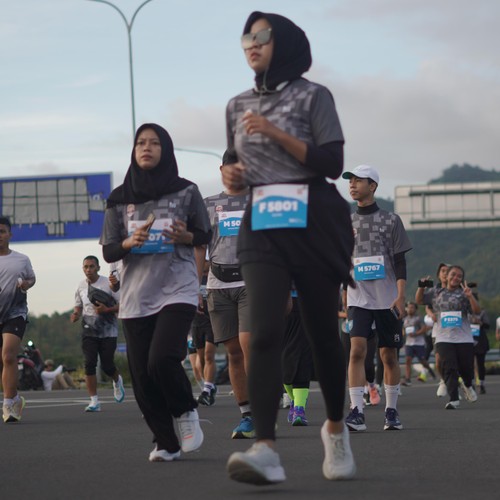Race photo from KEDIRI HALF MARATHON 2026