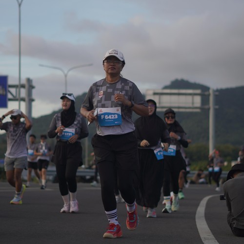 Race photo from KEDIRI HALF MARATHON 2026