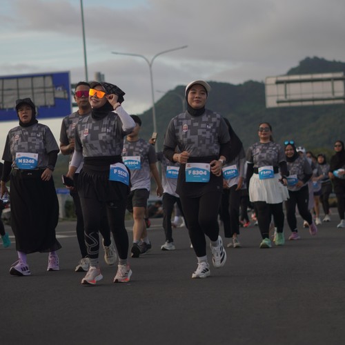 Race photo from KEDIRI HALF MARATHON 2026