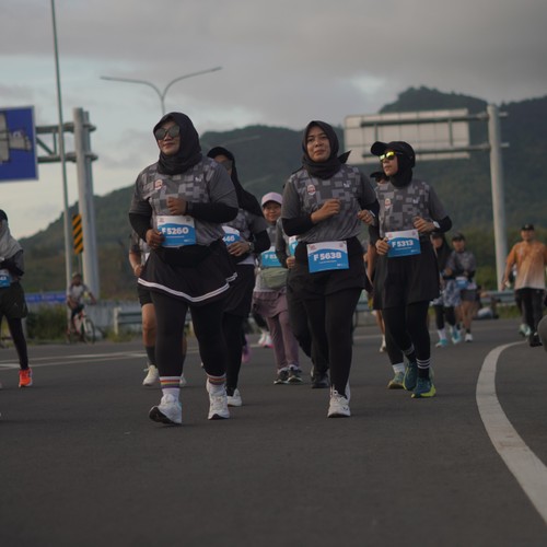 Race photo from KEDIRI HALF MARATHON 2026