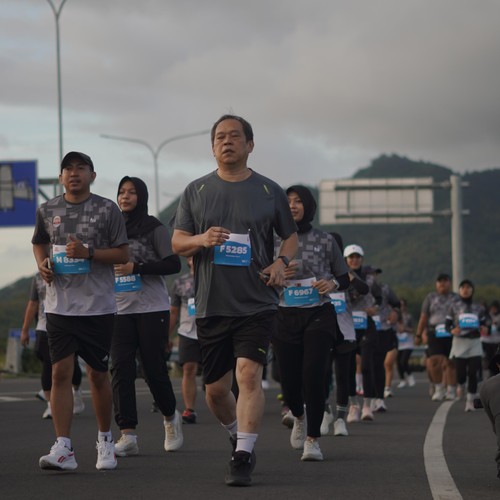 Race photo from KEDIRI HALF MARATHON 2026