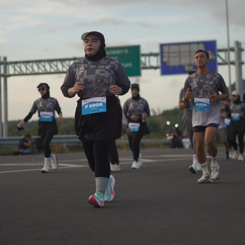 Race photo from KEDIRI HALF MARATHON 2026
