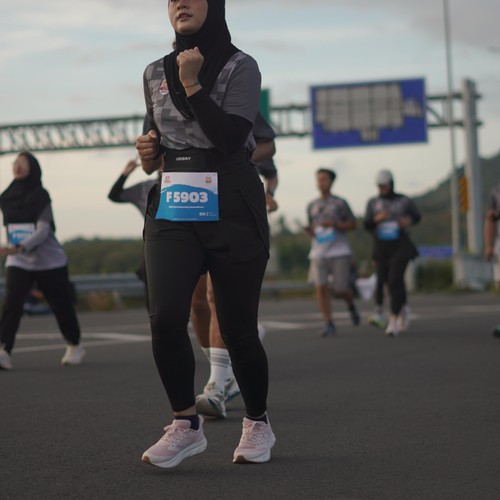 Race photo from KEDIRI HALF MARATHON 2026