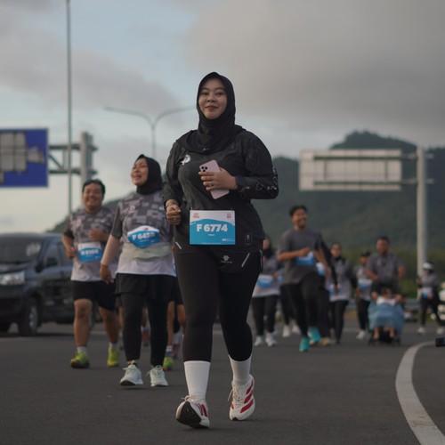 Race photo from KEDIRI HALF MARATHON 2026