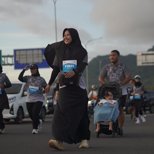 Race photo from KEDIRI HALF MARATHON 2026