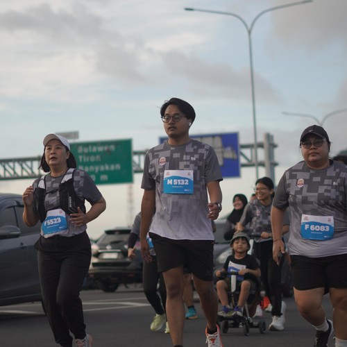 Race photo from KEDIRI HALF MARATHON 2026