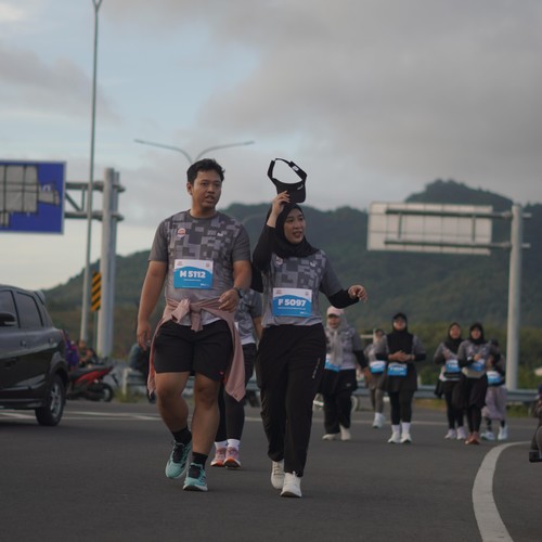 Race photo from KEDIRI HALF MARATHON 2026