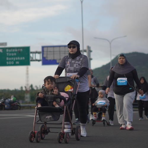 Race photo from KEDIRI HALF MARATHON 2026