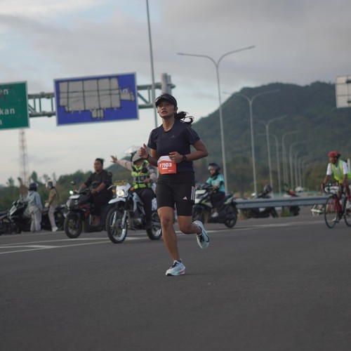 Race photo from KEDIRI HALF MARATHON 2026