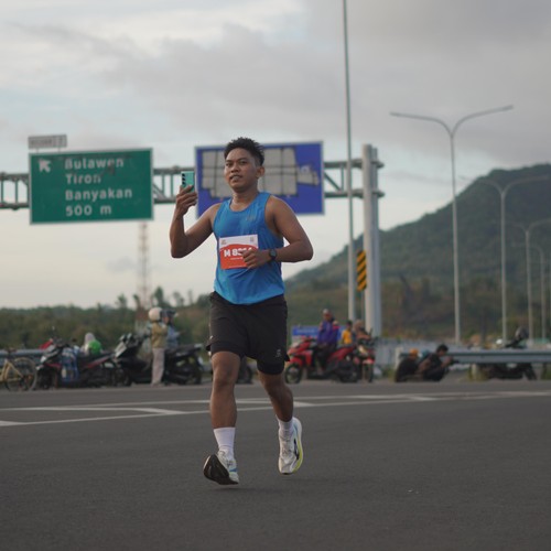 Race photo from KEDIRI HALF MARATHON 2026