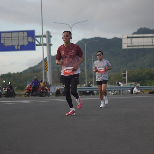 Race photo from KEDIRI HALF MARATHON 2026