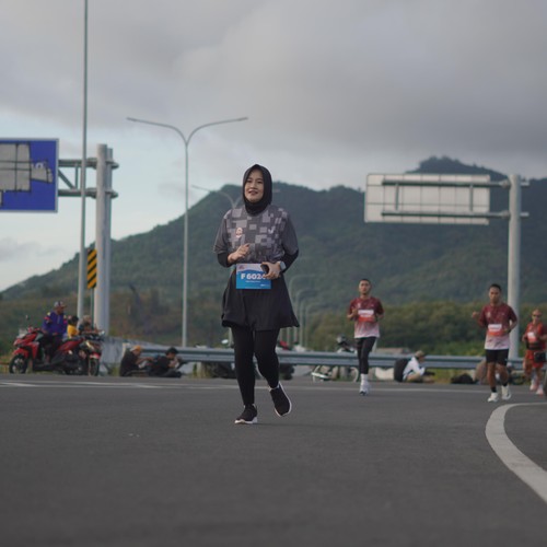 Race photo from KEDIRI HALF MARATHON 2026