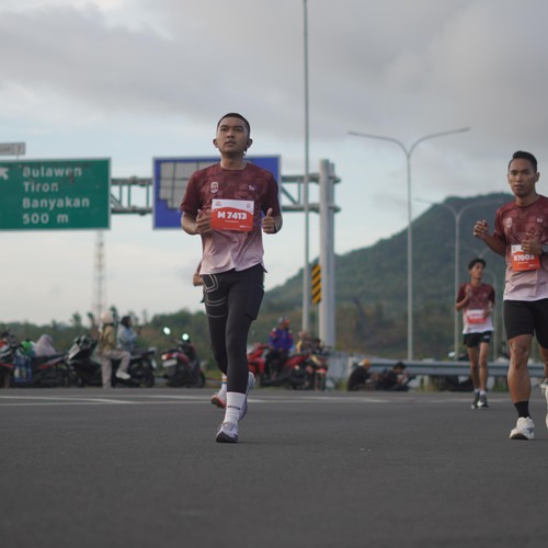 Race photo from KEDIRI HALF MARATHON 2026