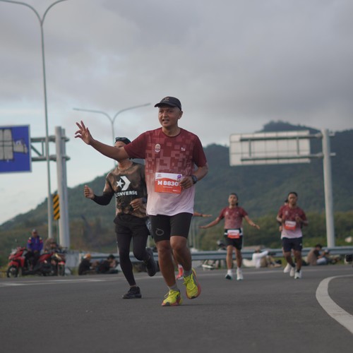 Race photo from KEDIRI HALF MARATHON 2026
