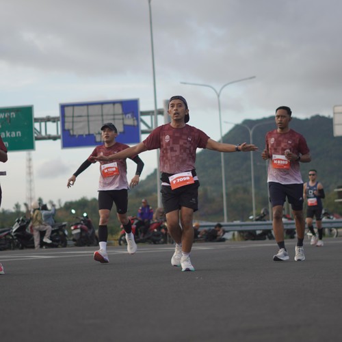 Race photo from KEDIRI HALF MARATHON 2026