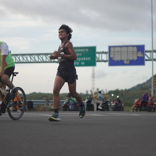 Race photo from KEDIRI HALF MARATHON 2026