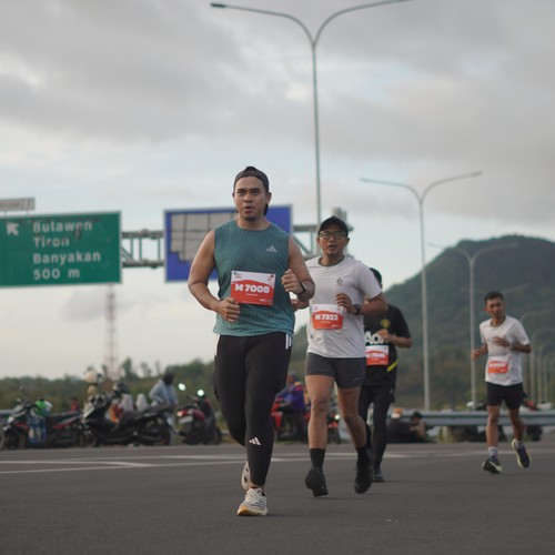 Race photo from KEDIRI HALF MARATHON 2026