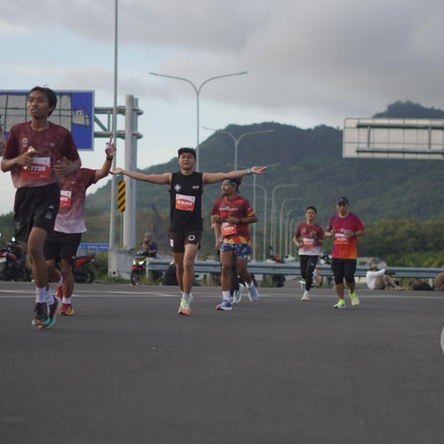 Race photo from KEDIRI HALF MARATHON 2026