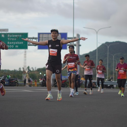 Race photo from KEDIRI HALF MARATHON 2026
