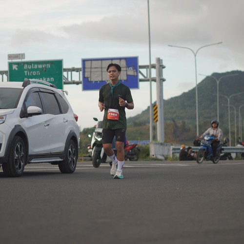 Race photo from KEDIRI HALF MARATHON 2026