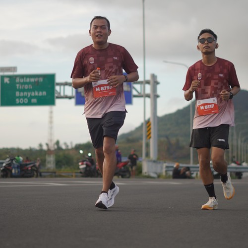 Race photo from KEDIRI HALF MARATHON 2026
