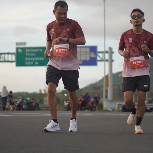 Race photo from KEDIRI HALF MARATHON 2026