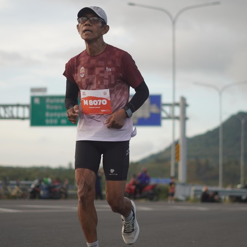 Race photo from KEDIRI HALF MARATHON 2026