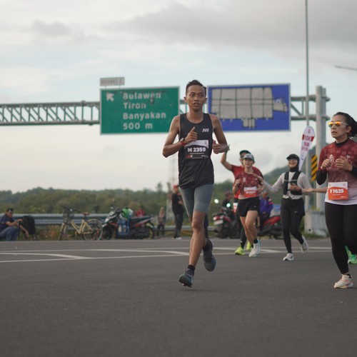 Race photo from KEDIRI HALF MARATHON 2026