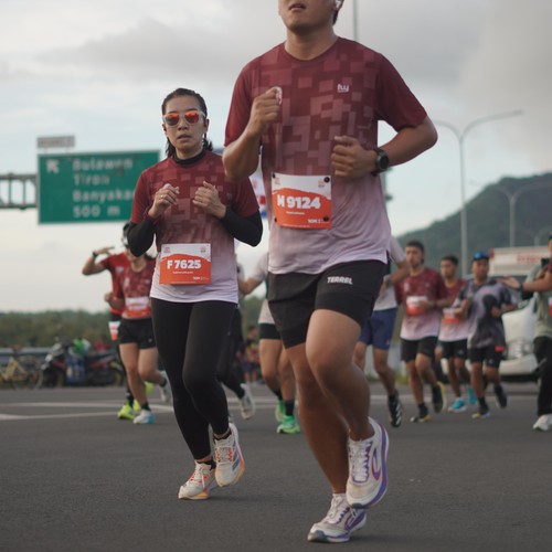 Race photo from KEDIRI HALF MARATHON 2026