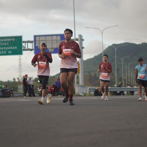 Race photo from KEDIRI HALF MARATHON 2026