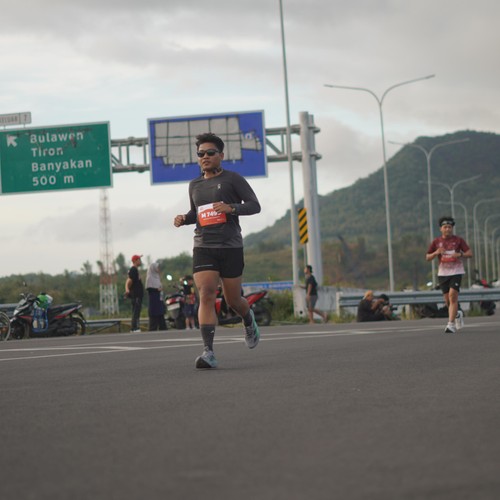 Race photo from KEDIRI HALF MARATHON 2026