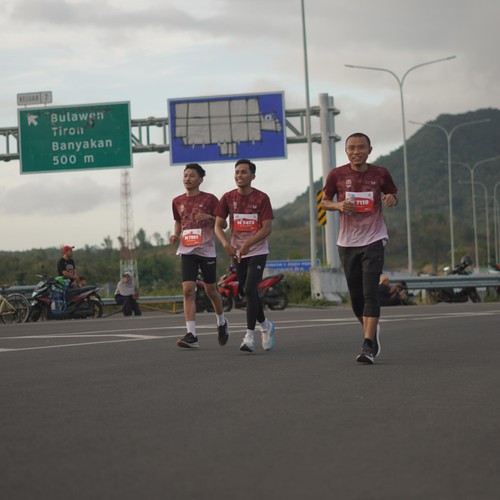 Race photo from KEDIRI HALF MARATHON 2026