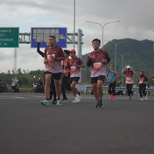 Race photo from KEDIRI HALF MARATHON 2026